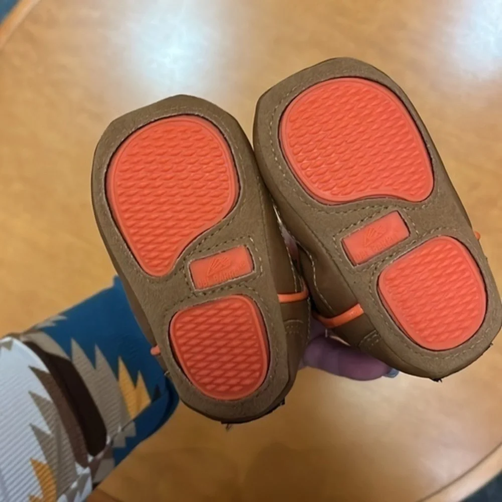 Baby buckers DBL barrel boots size one baby brand new in box 6 weeks to 3 months